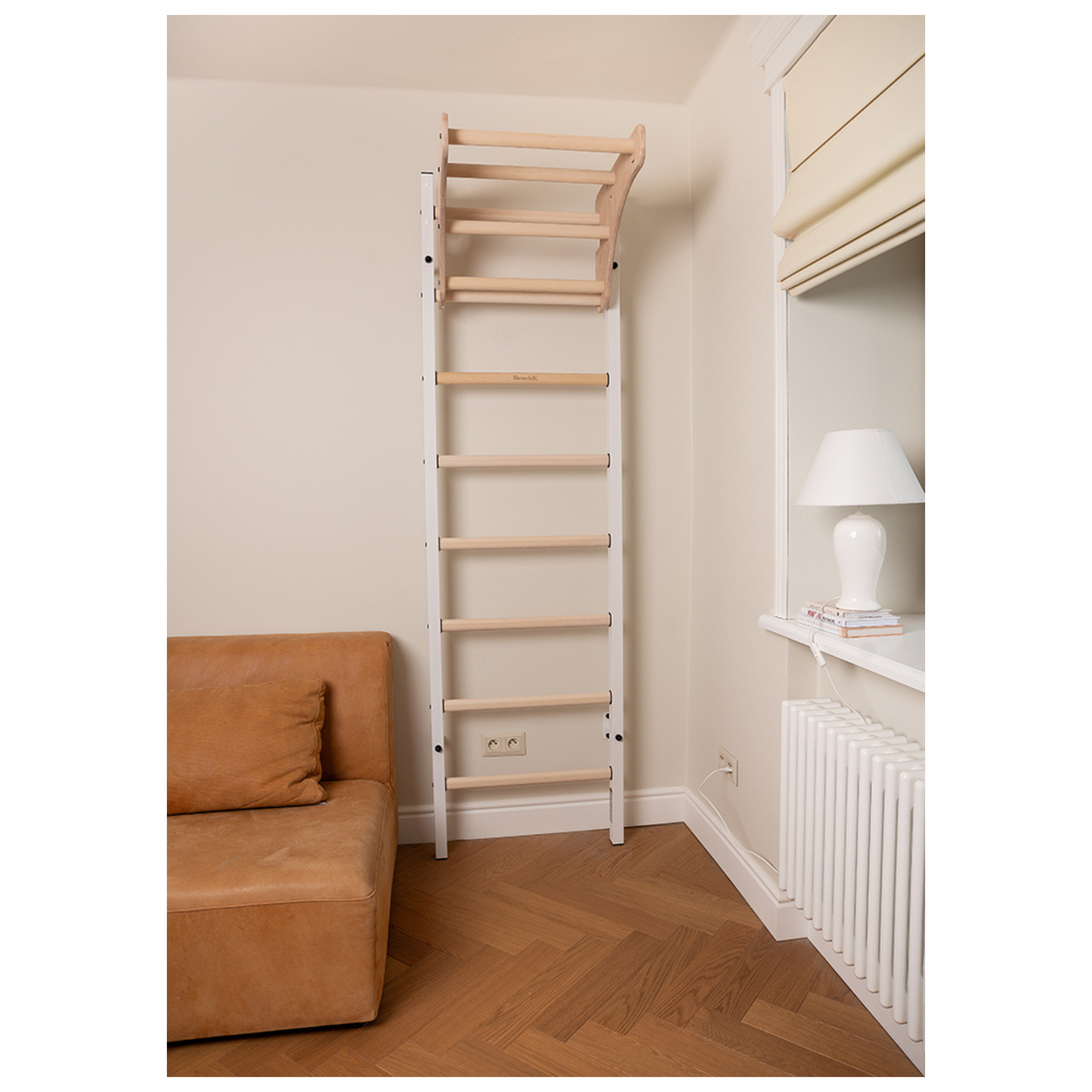 BenchK 211W Wall Bars