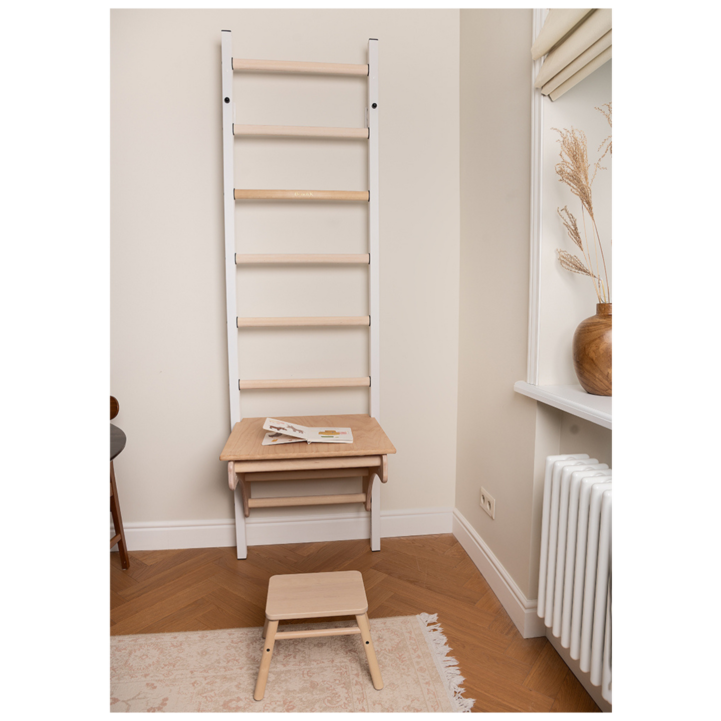 BenchK 212W Wall Bars