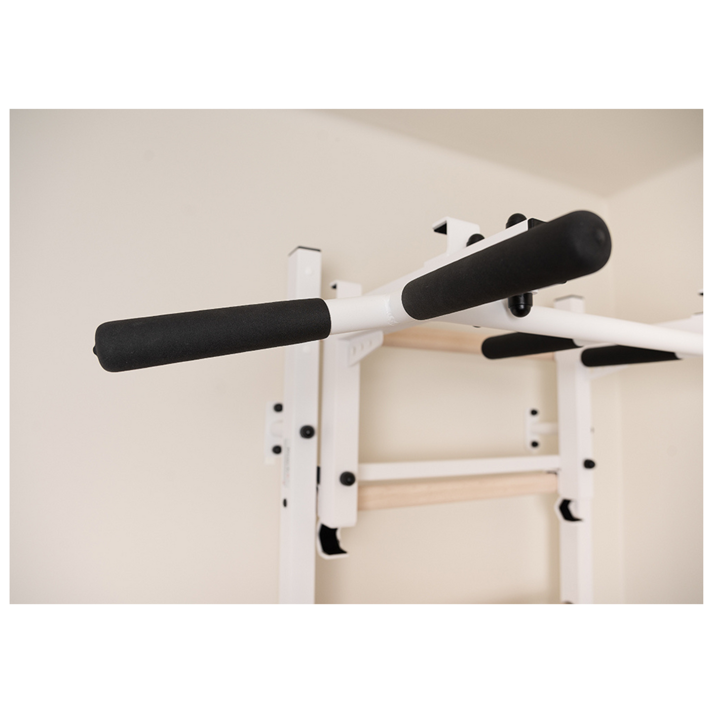 BenchK 233W Wall Bars