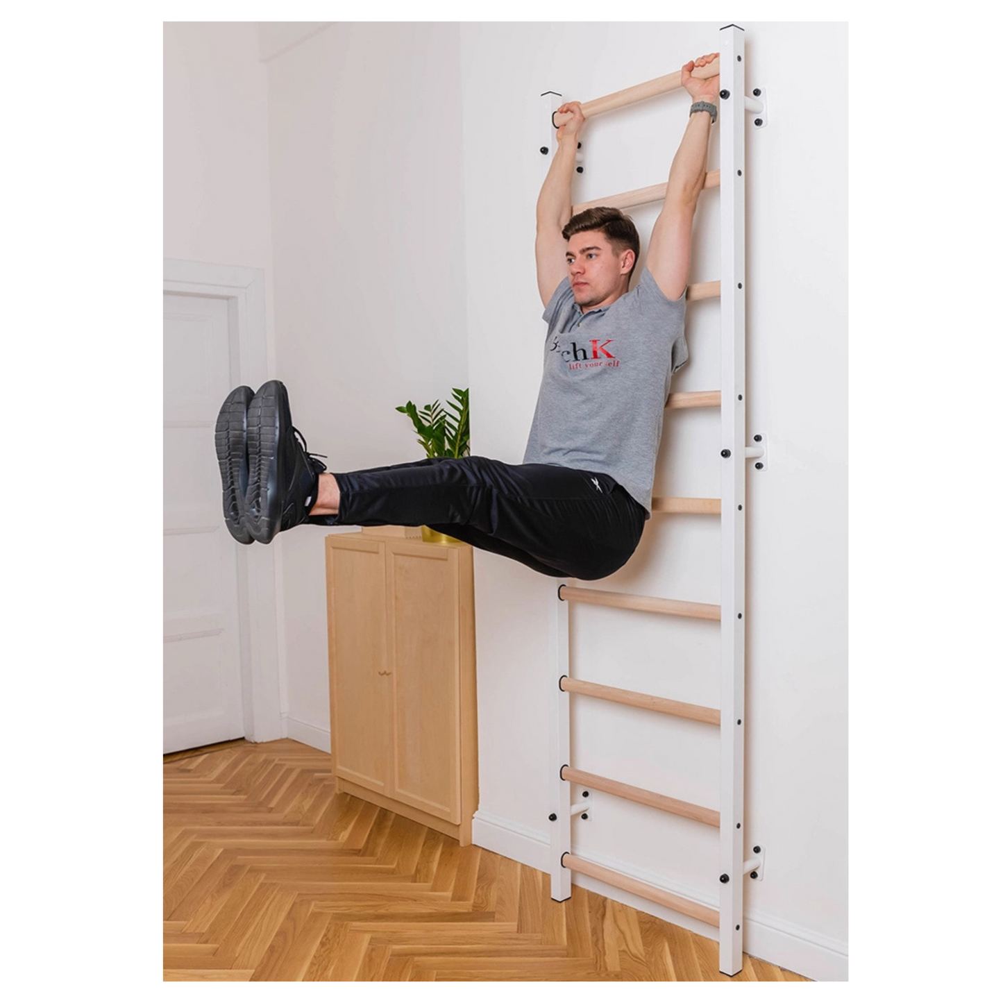 BenchK 700W Wall Bars