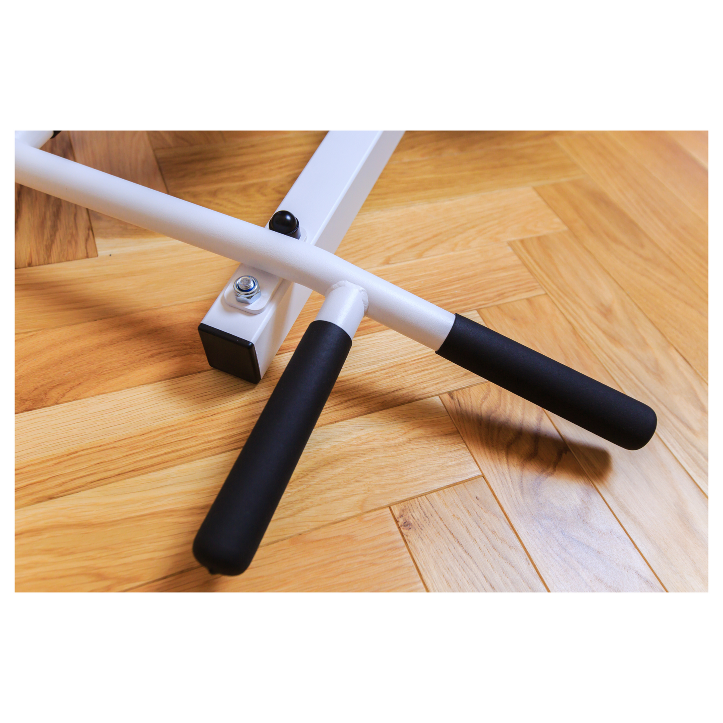 BenchK PB2W Steel Pull-Up Bar White