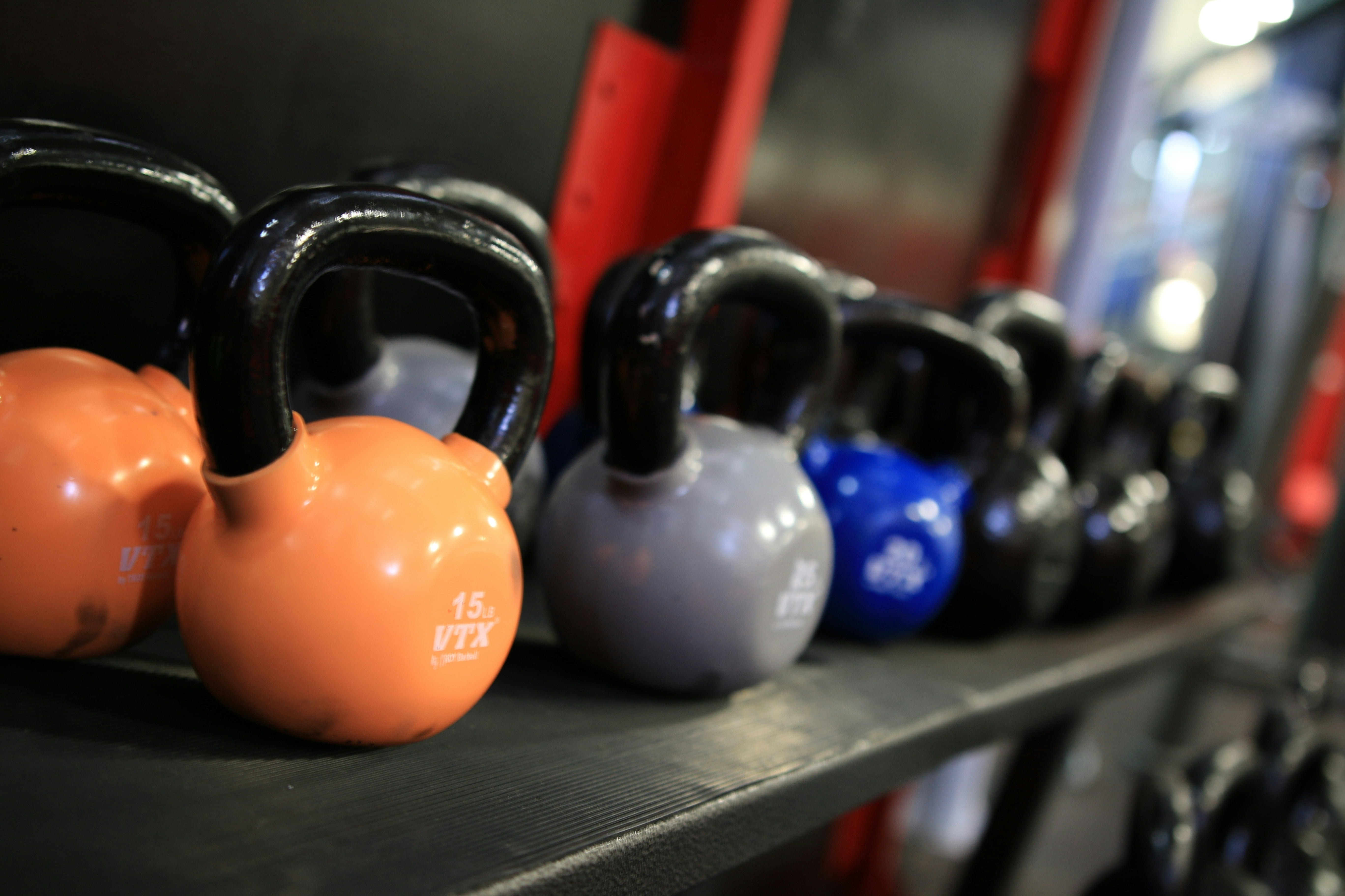 Kettlebells: Complete Guide (Types, Benefits & How to Choose) – Home ...
