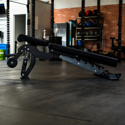 Fringe Sport Flat Incline Decline Bench