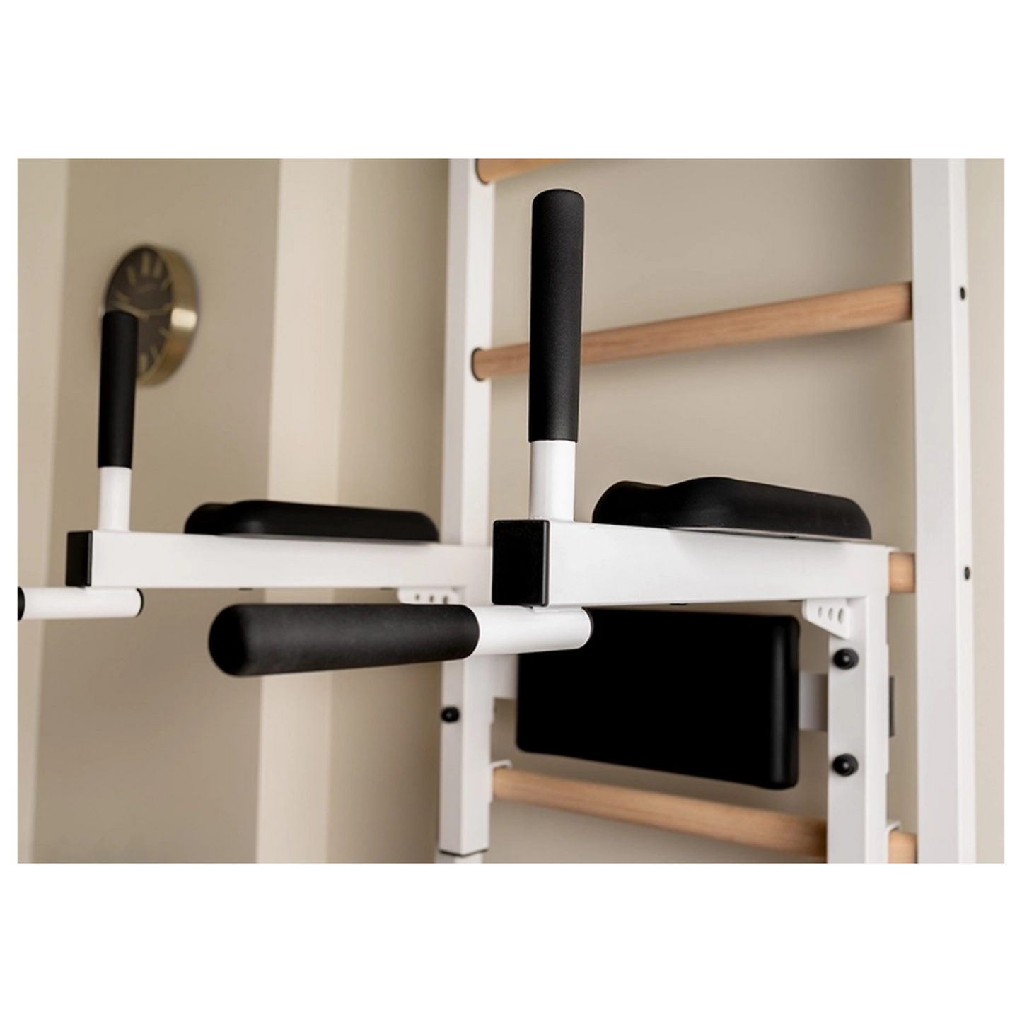 BenchK 233W Wall Bars