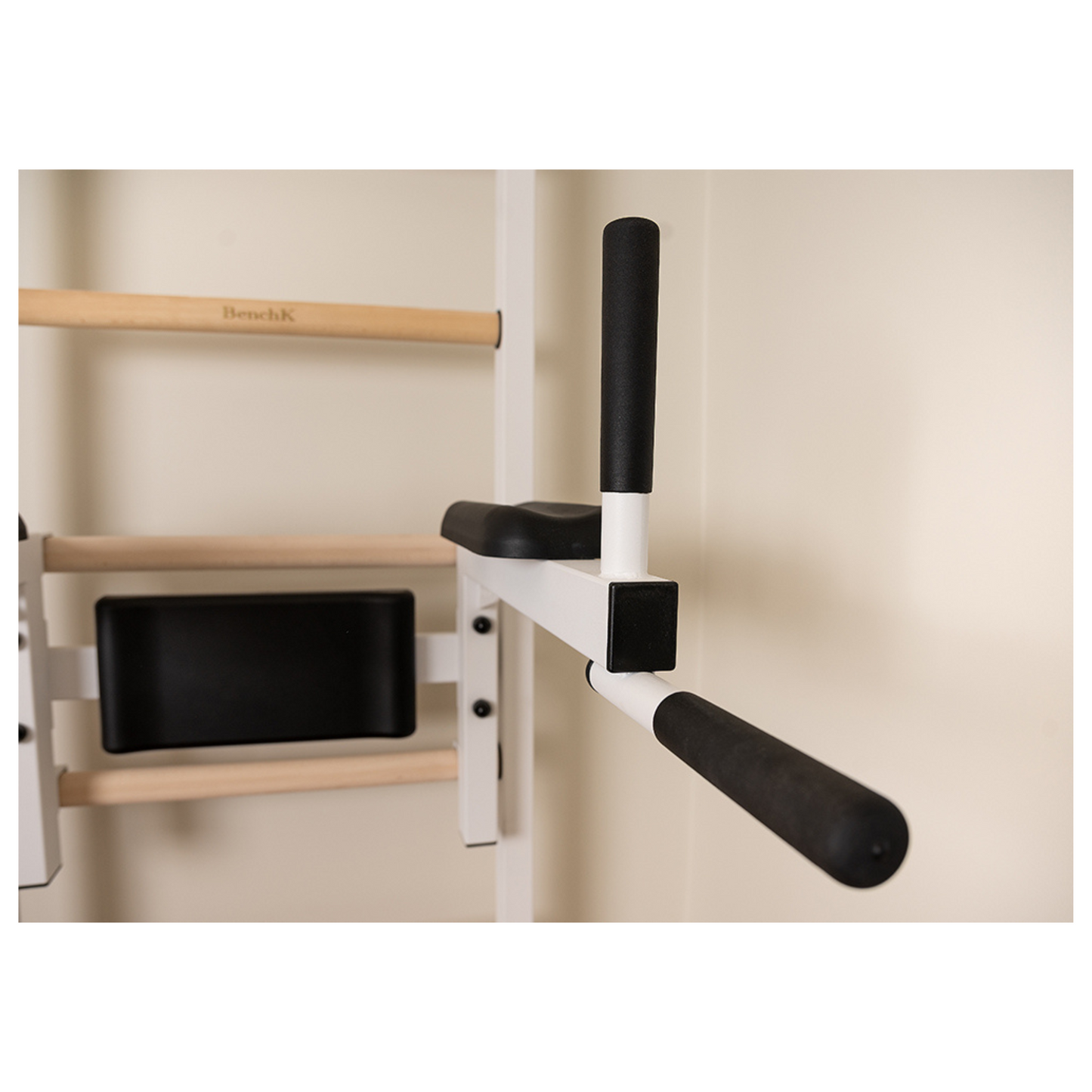 BenchK 233W Wall Bars