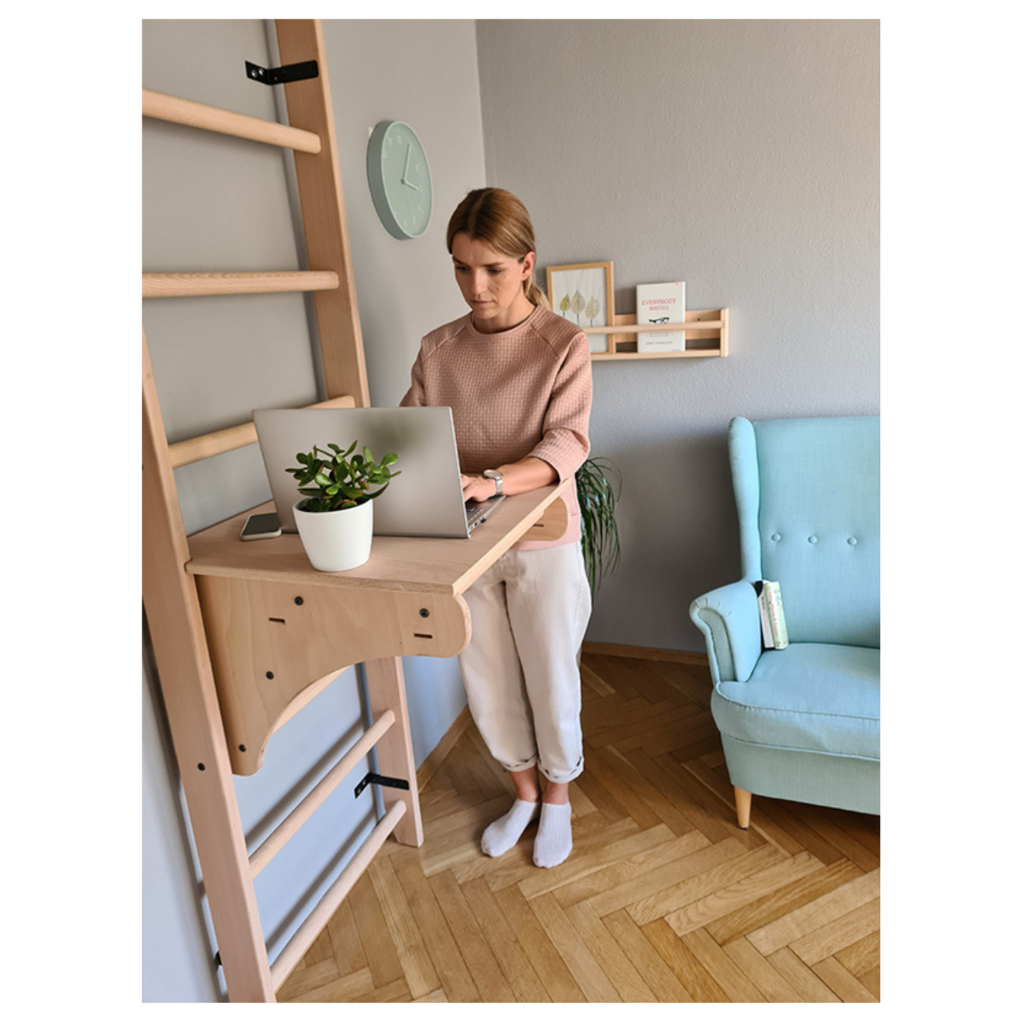 BenchK 112 Wall Bars with Pull-Up Bar & Benchtop