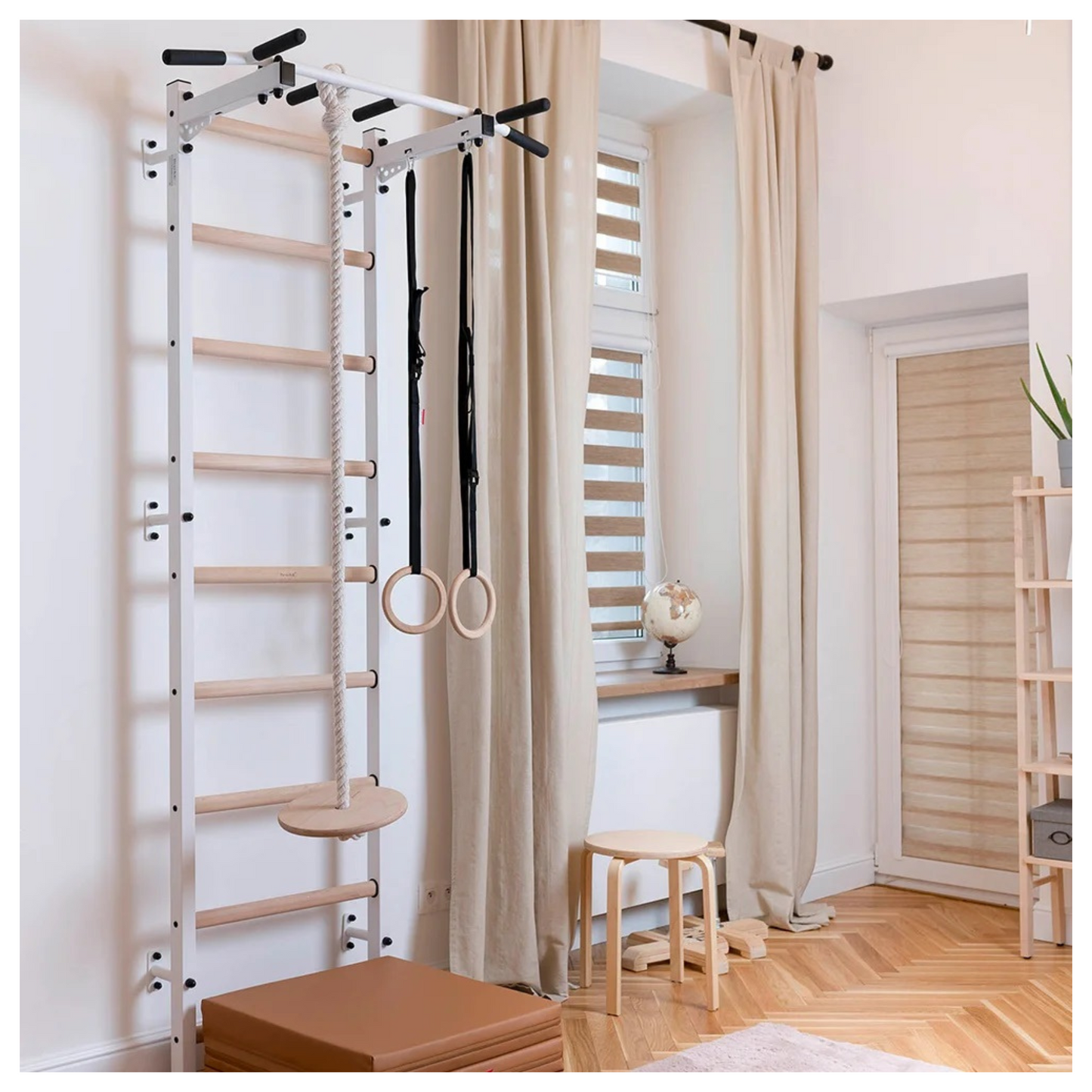 BenchK 721W + A204 Wall Bars with Accessories