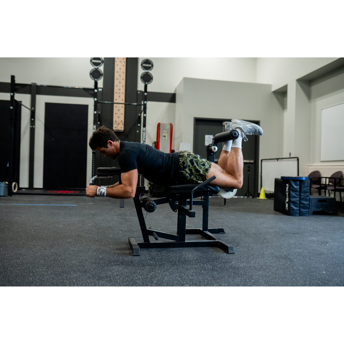 Lycan Plate Loaded Leg Extension & Curl Combo